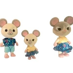 Honey Bee Acres Cheddars Mouse Family Figures Flocked Mini Dollhouse Lot